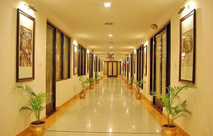 Hotel Rudra Continental Rudrapur Dış mekan fotoğraf