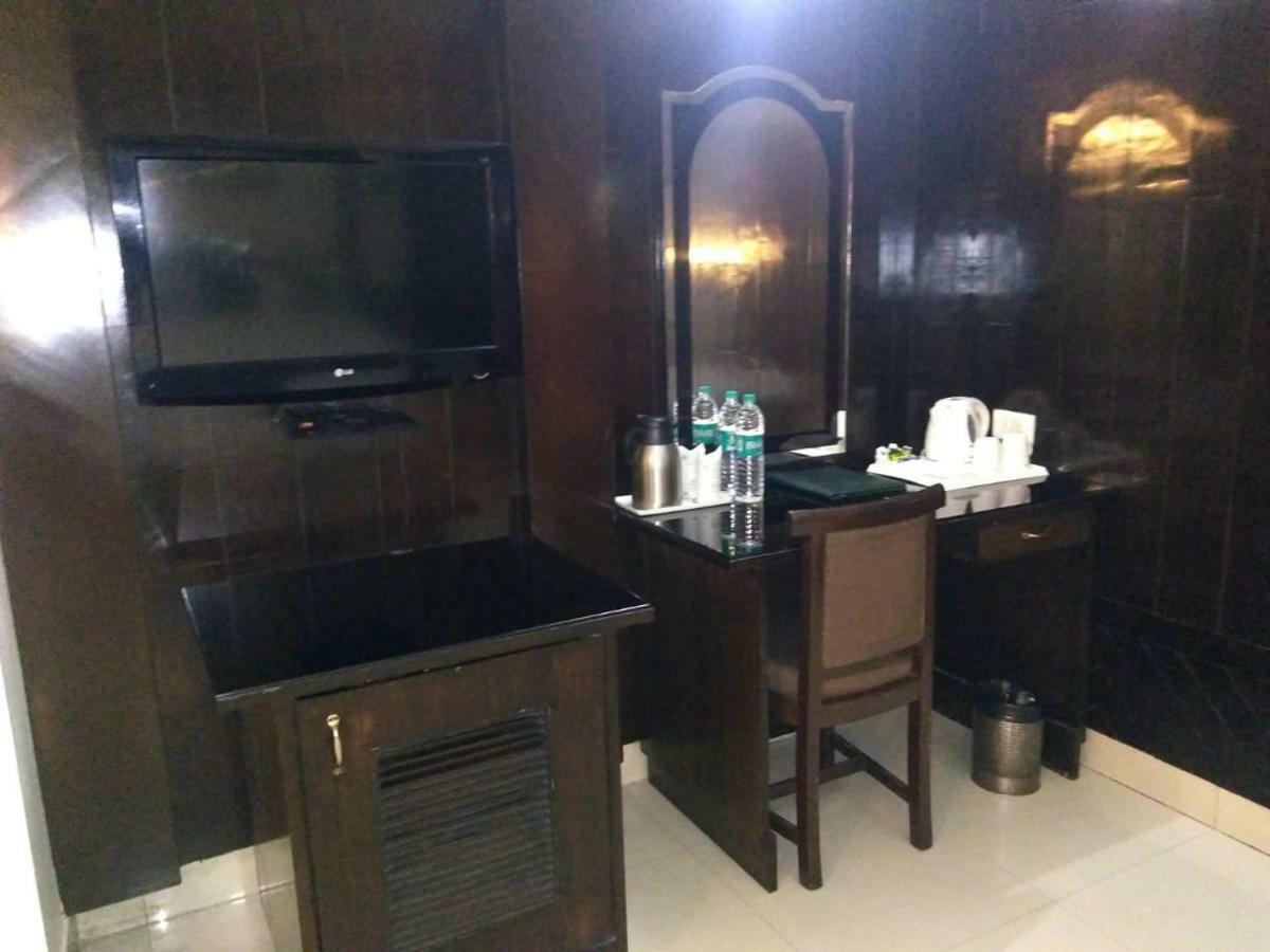 Hotel Rudra Continental Rudrapur Dış mekan fotoğraf