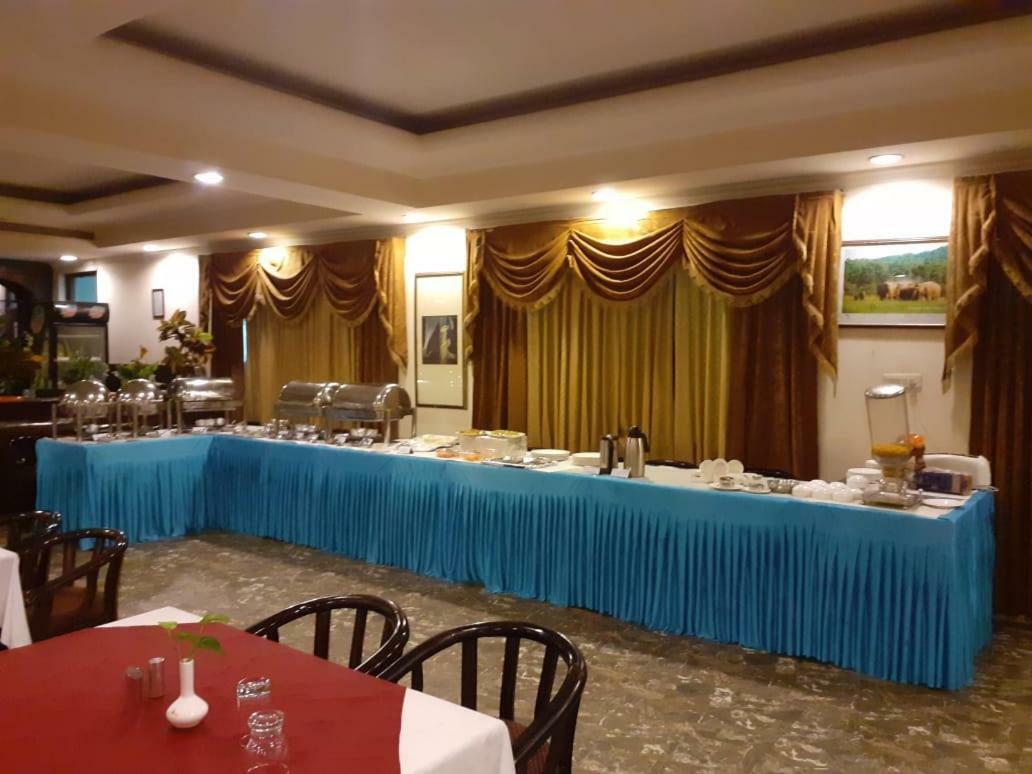 Hotel Rudra Continental Rudrapur Dış mekan fotoğraf