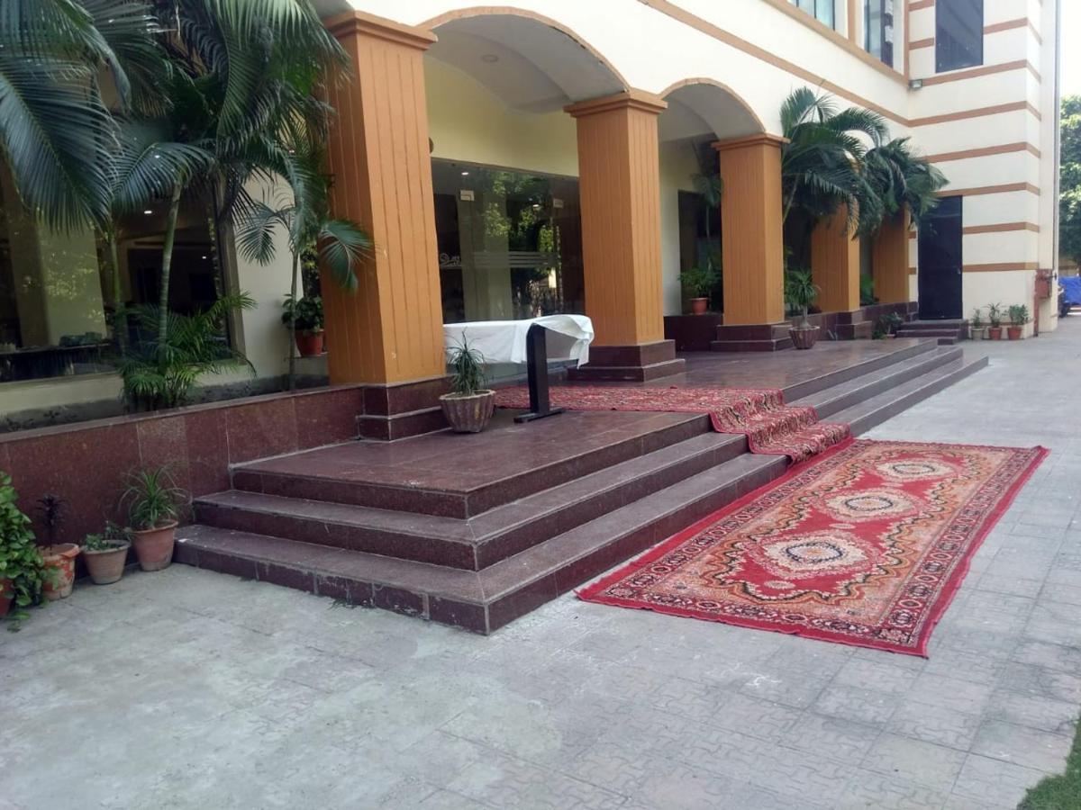 Hotel Rudra Continental Rudrapur Dış mekan fotoğraf